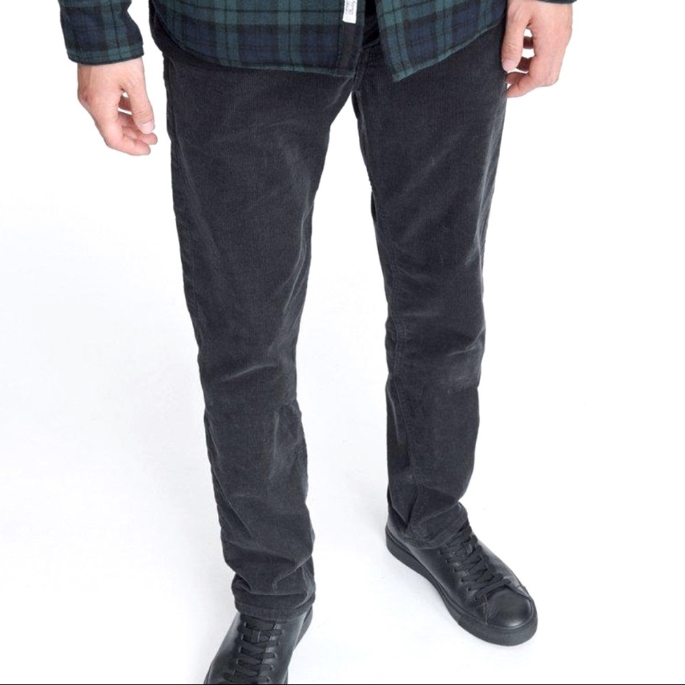 Rag & Bone Classic Fit Corduroy Pant Size 31 NWT (never worn)